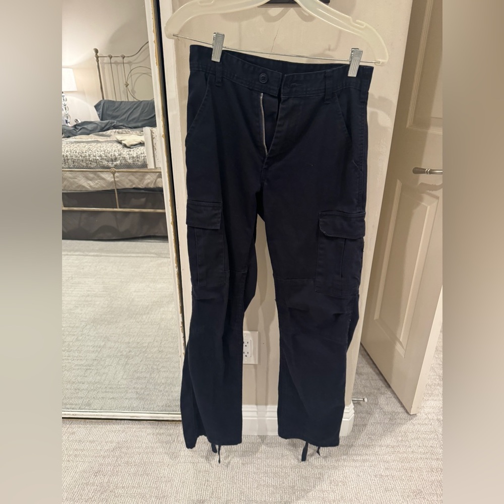 J Galt black cargo pants size small